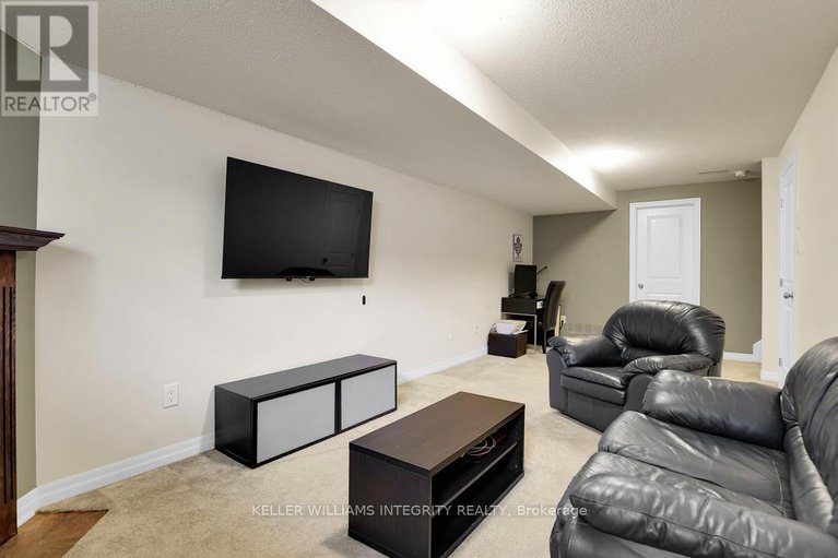 28498842/101-hawkeswood-drive/riverside-southgloucester-glen/ottawa/ontario/K4M0C1_25