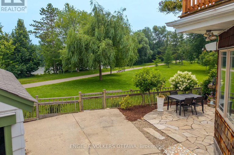 28607993/30-belmont-avenue/old-ottawa-southrideau-gardens/ottawa/ontario/K1S0V1_41