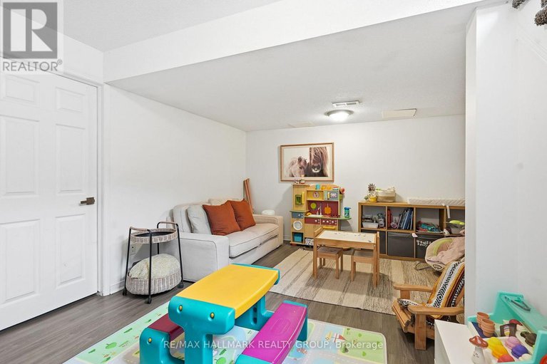 29236734/480-wincanton-drive/chatelaine-village/ottawa/ontario/K4A3Y1_27