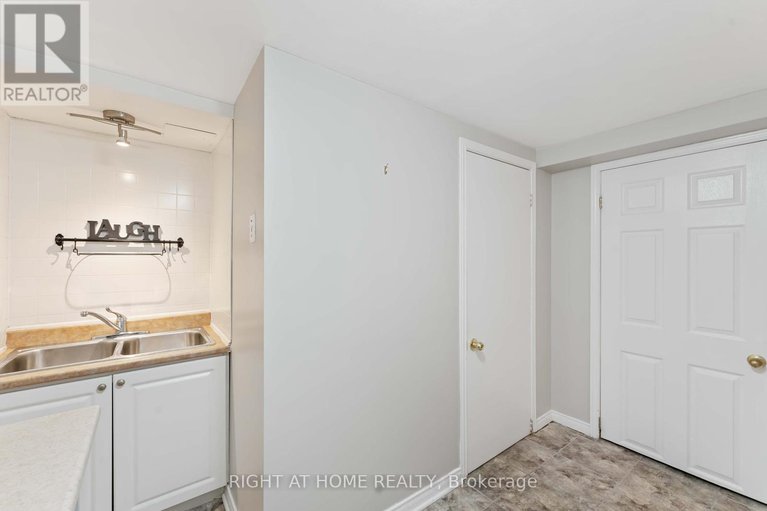 28502747/599-donald-street/overbrookcastle-heights/ottawa/ontario/K1K1L3_34