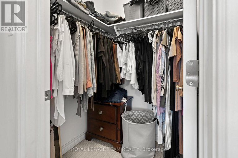 29015602/14-verglas-lane/mer-bleuebradley-estatesanderson-park/ottawa/ontario/K1W0P5_25