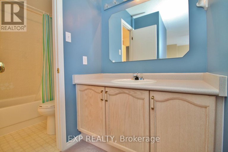 28815931/2127-lauzon-street/fallingbrookgardenway-south/ottawa/ontario/K4A3K7_16