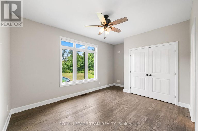 28362636/2500-kearns-way/osgoode-twp-north-of-reg-rd-6/ottawa/ontario/K4P1R9_20