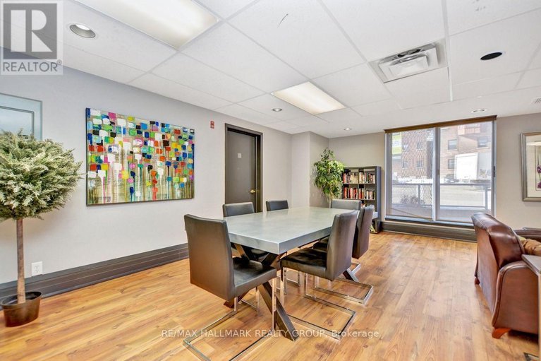 28940171/802-429-somerset-street-w/ottawa-centre/ottawa/ontario/K2P2P5_30