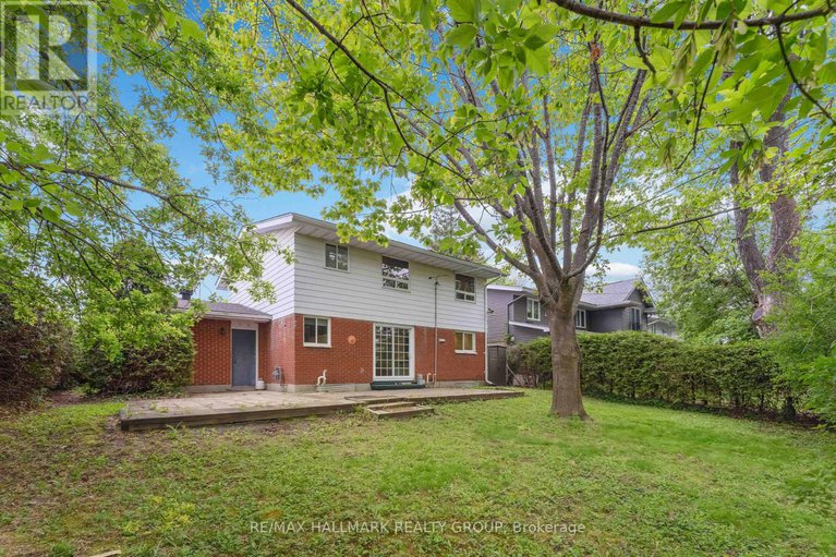 28573949/2103-delmar-drive/playfair-park/ottawa/ontario/K1H5P6_37