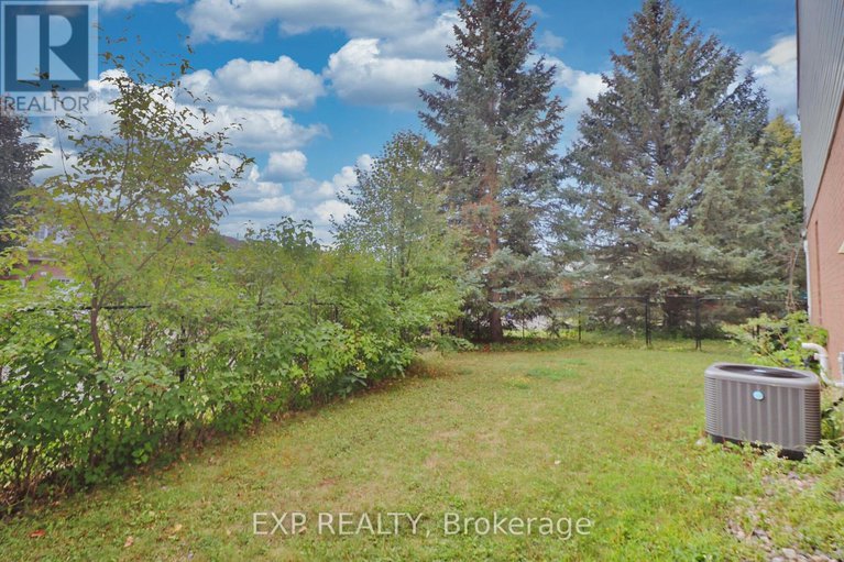 28815931/2127-lauzon-street/fallingbrookgardenway-south/ottawa/ontario/K4A3K7_30