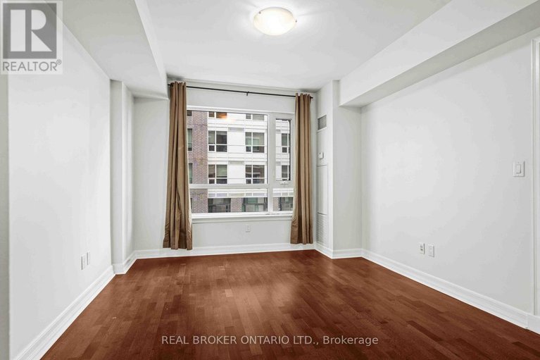 29659030/308-200-besserer-street/sandy-hill/ottawa/ontario/K1N0A7_17