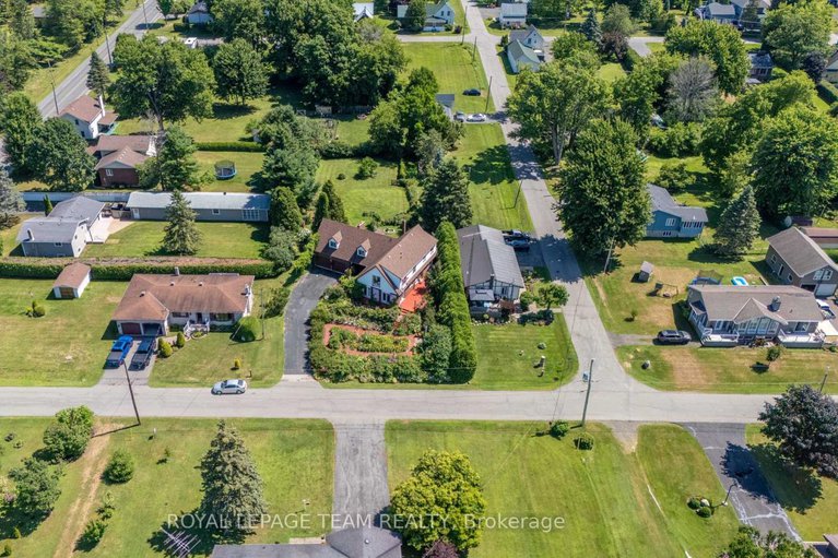 28634702/5687-cherry-street/south-dundas-williamsburgh-twp/south-dundas/ontario/K0C1X0_4