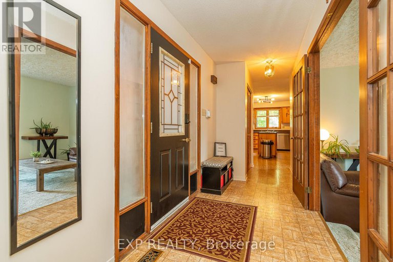 28757377/1437-usborne-street/mcnabbraeside-twps/mcnabbraeside/ontario/K0A1G0_2
