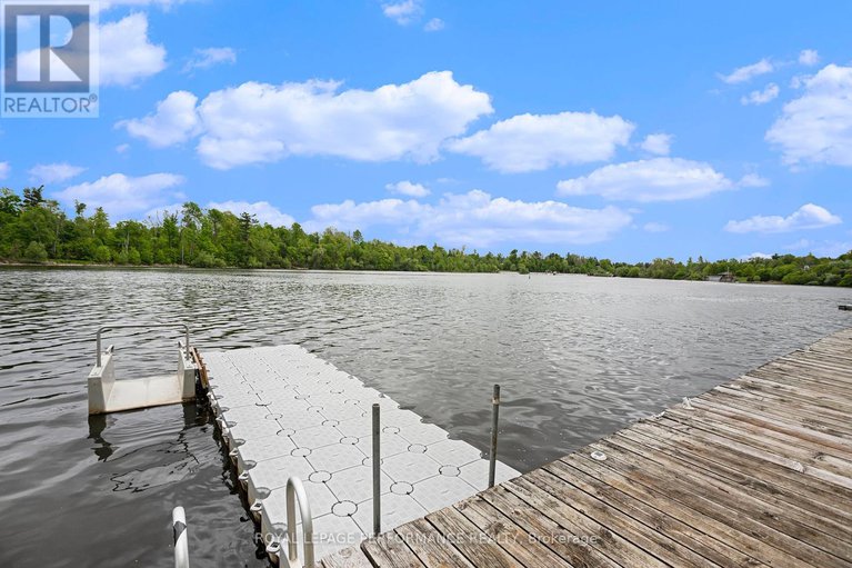 28643500/81-waterford-drive/pineglencountry-place/ottawa/ontario/K2E7V4_12