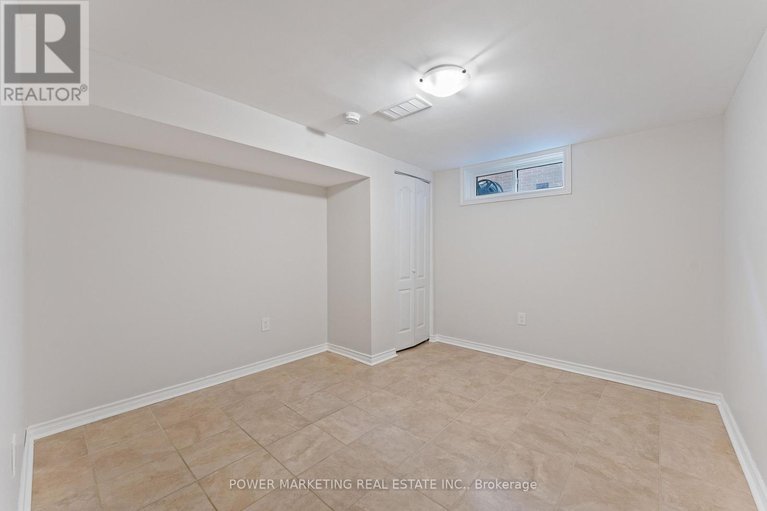 29083231/2372-riley-avenue/queensway-terrace-southridgeview/ottawa/ontario/K2C1J9_21