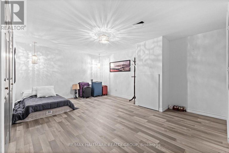 29212305/2266-prospect-avenue/alta-vista/ottawa/ontario/K1H7G4_34