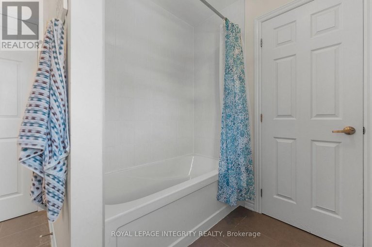 29399138/347-gallantry-way/stittsville-north/ottawa/ontario/K2S0R1_26