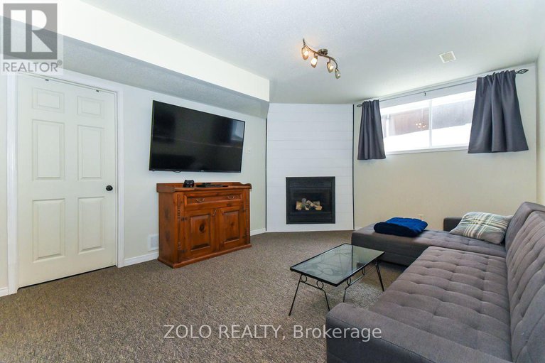 29410672/2075-hiboux-street/avalon-east/ottawa/ontario/K4A4J7_22