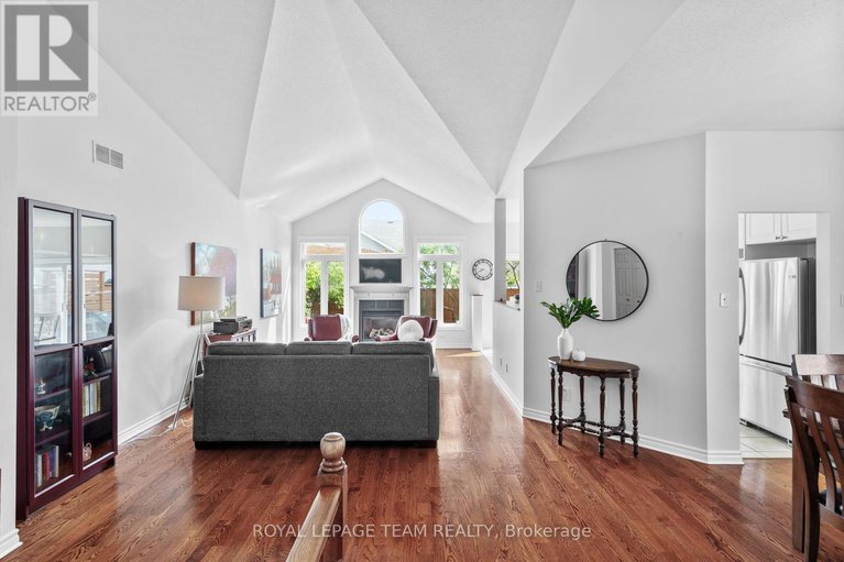 28525095/29-shining-star-circle/stittsville-south/ottawa/ontario/K2S2B4_14