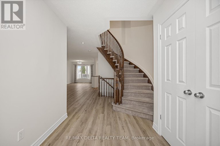 28791359/189-tapley-place/avalon-east/ottawa/ontario/K4A0L2_4
