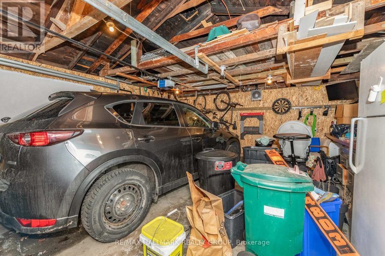 29381601/324-montfort-street/vanier/ottawa/ontario/K1L5N4_47