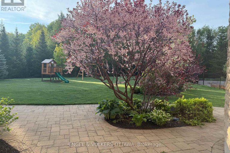 29591941/5796-longhearth-way/manotick-east-to-manotick-station/ottawa/ontario/K4M1M1_50