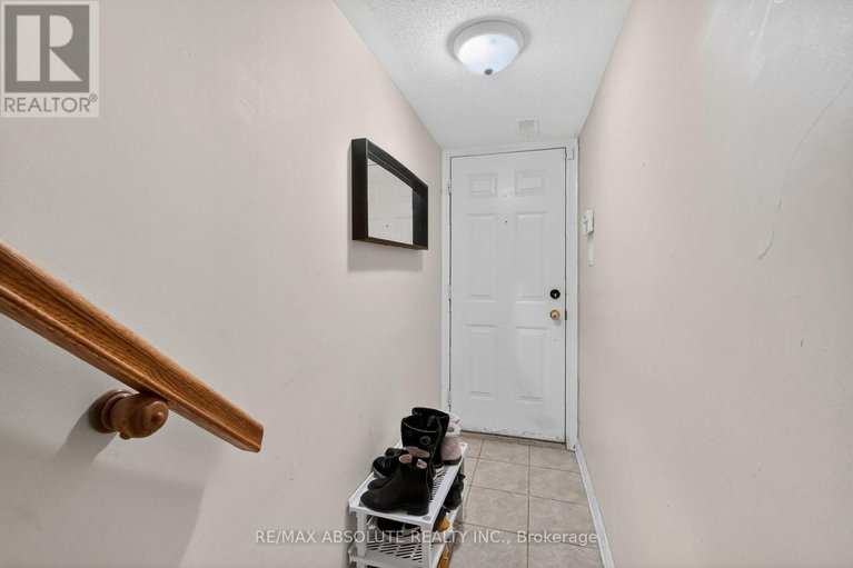 29681192/117-tall-pines-private/leslie-park/ottawa/ontario/K2H1H1_7
