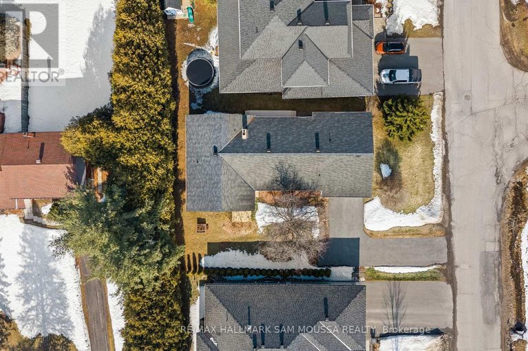 29640040/118-juanita-avenue/carp/ottawa/ontario/K0A1L0_47