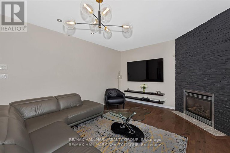 28798705/137-stedman-street/blossom-parkkemp-parkfindlay-creek/ottawa/ontario/K1T0B4_20