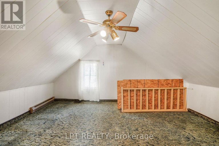 29648615/47-bertha-street-e/vankleek-hill/champlain/ontario/K0B1R0_19