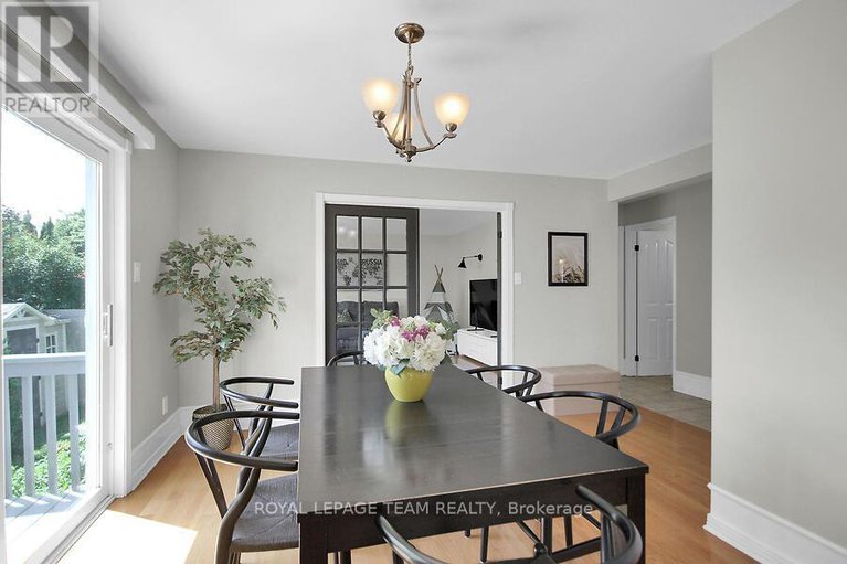 28519843/23-windgate-crescent/emerald-meadowstrailwest/ottawa/ontario/K2M2X1_18