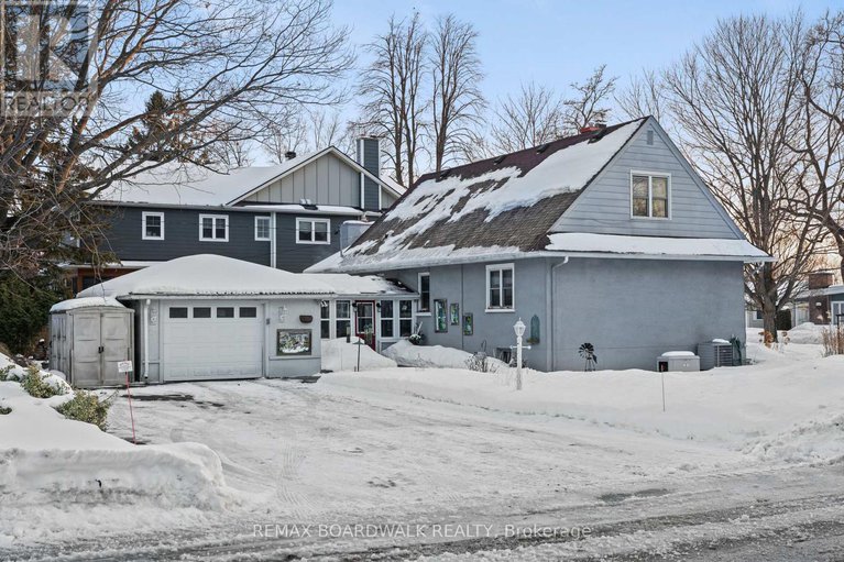 29393366/961-kingsmere-avenue/mckellar-heightsglabar-park/ottawa/ontario/K2A3K3_39