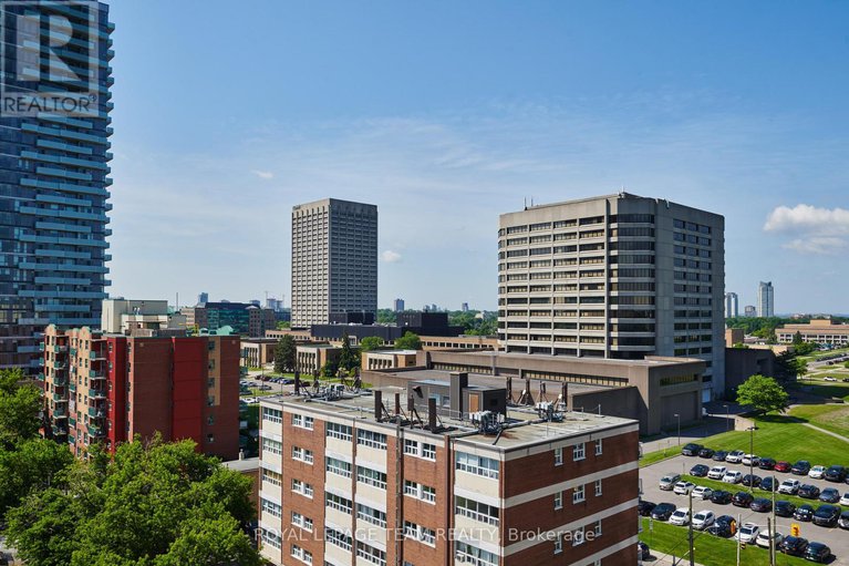 28513339/1010-110-forward-avenue/mechanicsville/ottawa/ontario/K1Y4S9_34