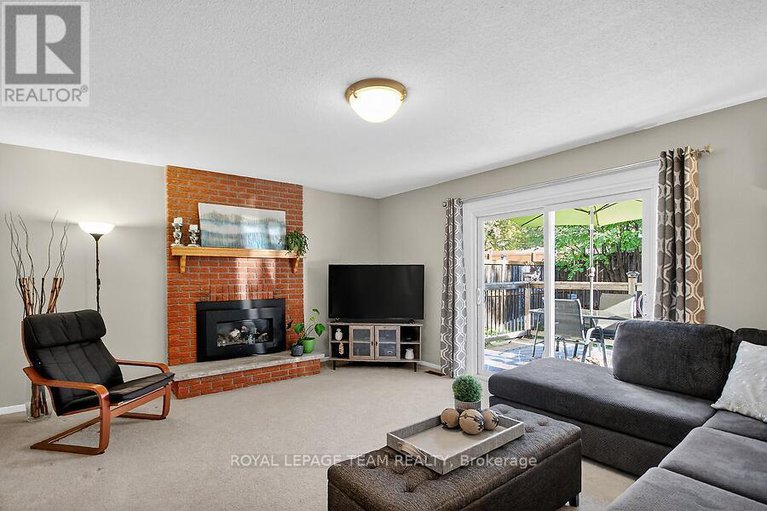 28990886/9-riding-way/bridlewood/ottawa/ontario/K2M1C3_18