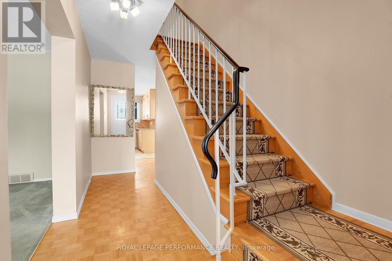 29663857/2166-bickerton-avenue/beacon-hill-north/ottawa/ontario/K1J6Y3_5