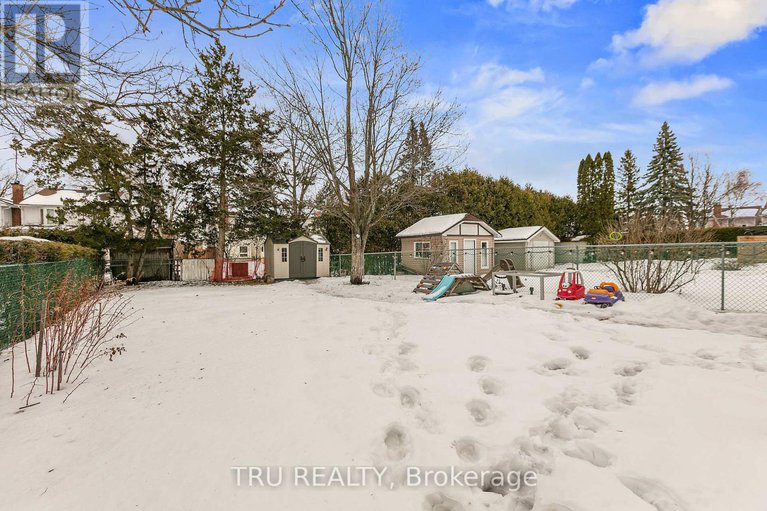 29239837/1078-st-emmanuel-terrace/convent-glen-north/ottawa/ontario/K1C2J7_41