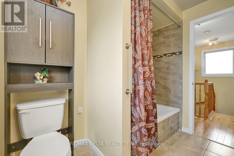 29187957/6096-meadowhill-crescent/chapel-hill/ottawa/ontario/K1C5R8_27