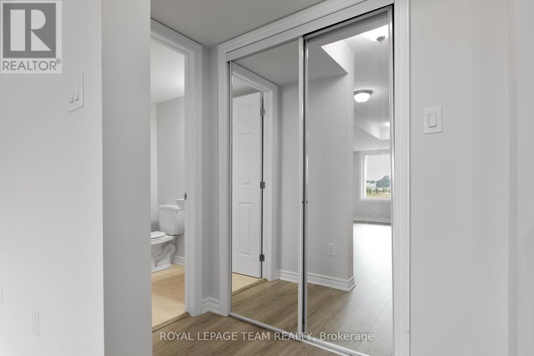 28814847/75-563-ozawa-private/cfb-rockcliffe-and-area/ottawa/ontario/K1K4Z9_17