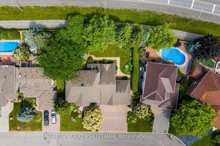 29300767/2-eagle-chase-court/cedargrovefraserdale/ottawa/ontario/K2J3N5_47