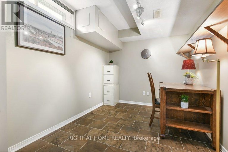 29634429/223-longshire-circle/longfields/ottawa/ontario/K2J4K8_32