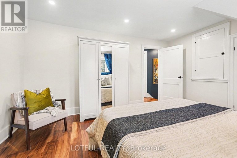 29335099/68-vaughan-street/lindenlea/ottawa/ontario/K1M1X2_13