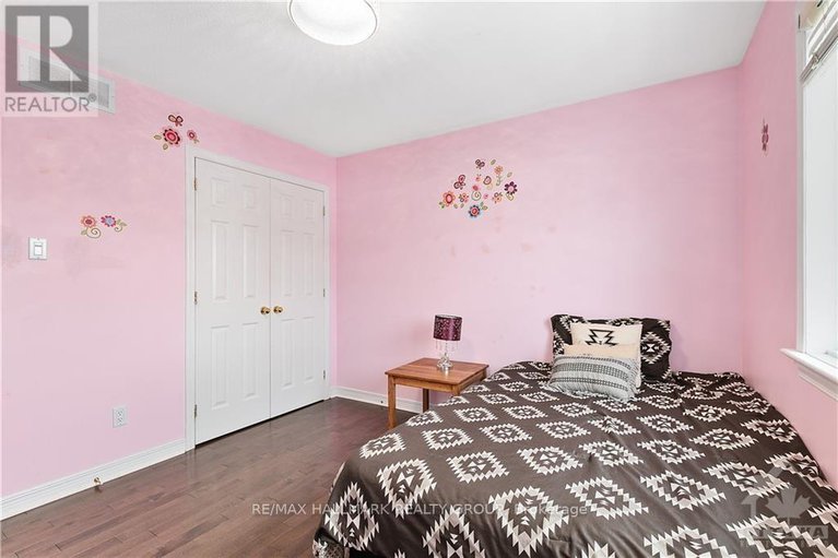 28301272/4464-shoreline-drive/riverside-southgloucester-glen/ottawa/ontario/K1V1R7_19