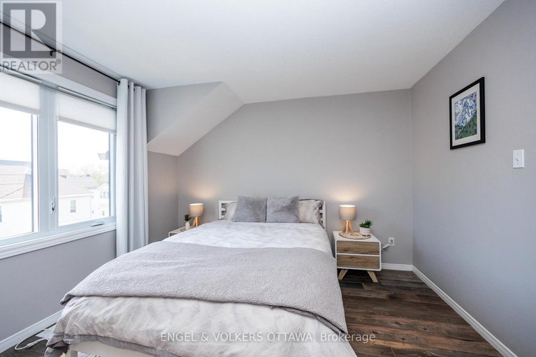 28416251/164-rochester-street/west-centre-town/ottawa/ontario/K1R7M4_24