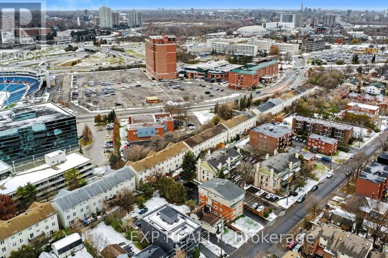 29138987/280-presland-road/overbrookcastle-heights/ottawa/ontario/K1K2B8_7