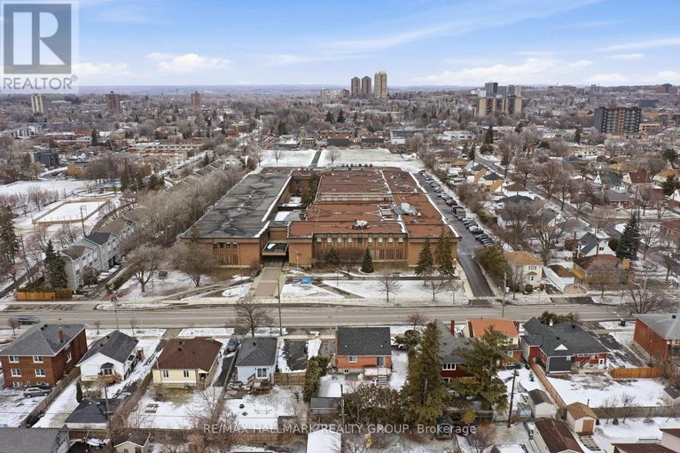 29466008/479-newman-avenue/overbrookcastle-heights/ottawa/ontario/K1K1N8_13