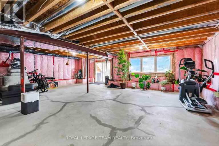 29368970/326-eucalyptus-circle/stittsville-north/ottawa/ontario/K2S1B9_42