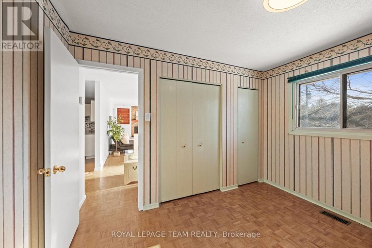 29455651/5329-driscoll-drive/manotick-long-island-nicholls-island/ottawa/ontario/K4M1E3_22