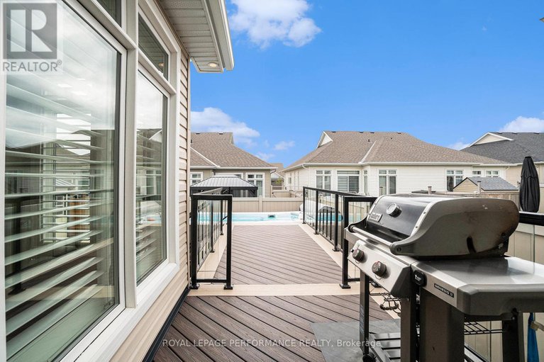 28336661/82-kayenta-street/remainder-of-stittsville-area/ottawa/ontario/K2S2K7_35