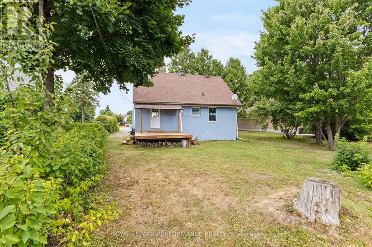 28864707/10-argue-drive/borden-farmstewart-farmcarleton-heightsparkwood-hills/ottawa/ontario/K2E6S1_38