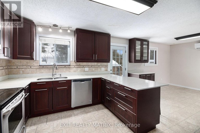 29253840/3333-white-spruce-street/osgoode/ottawa/ontario/K0A2W0_9