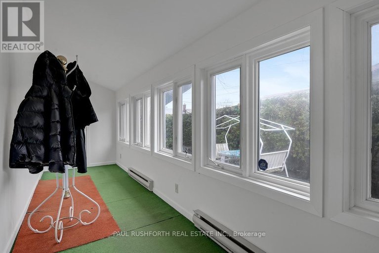 29628784/302-roxdale-avenue/bilberry-creekqueenswood-heights/ottawa/ontario/K1E1T8_25