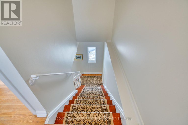 29327357/1947-conrad-avenue/urbandale-acres/ottawa/ontario/K1H6V7_19