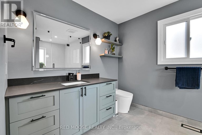 28582295/55-hawley-crescent/bridlewood/ottawa/ontario/K2M1T4_20