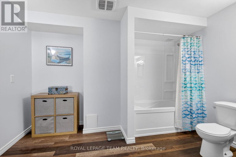 29264458/333-antigonish-avenue/springridgeeast-village/ottawa/ontario/K4A0T9_31